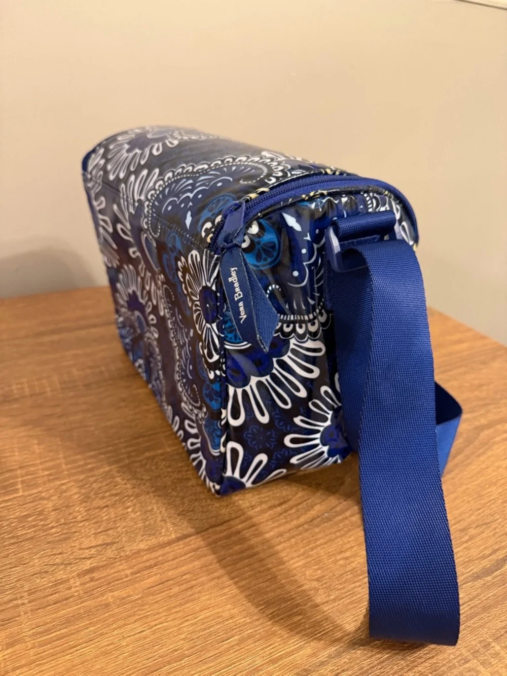 Vera Bradley Rare Retired Blue Paisley Lunch Box Stay Cooler